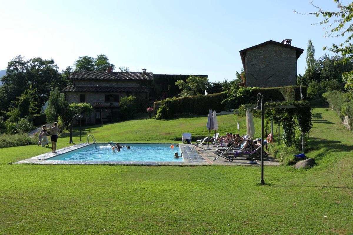 Agriturismo Braccicorti Pieve Fosciana Exteriör bild